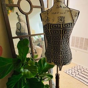 Greek key 🔑 bodysuit🌺